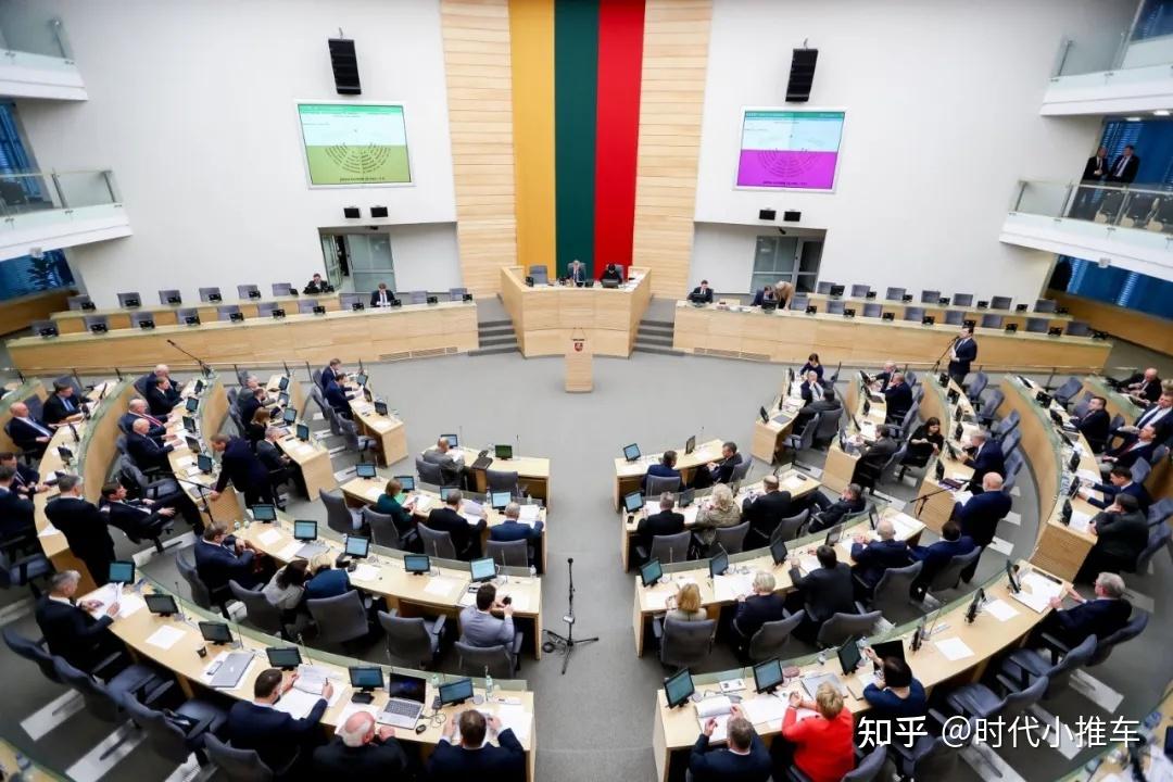 包含立陶宛客场击败白俄罗斯，小组排名突然提升的词条